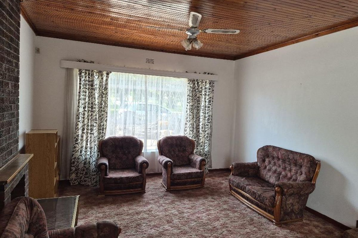 Large family home - Photo 3