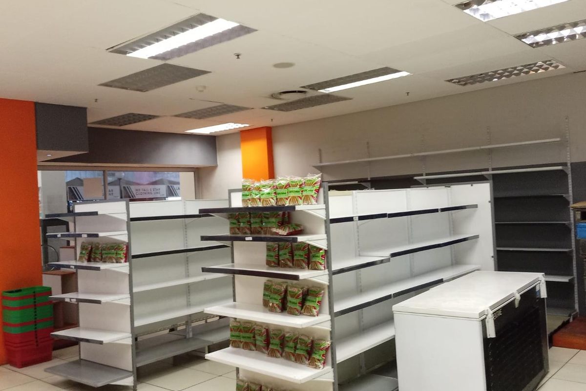 Prime retail space to let - Photo 3