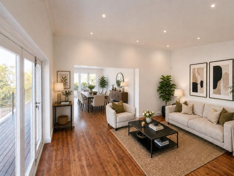 Freshly renovated, unfurnished family home with mountain and city views - Photo 5