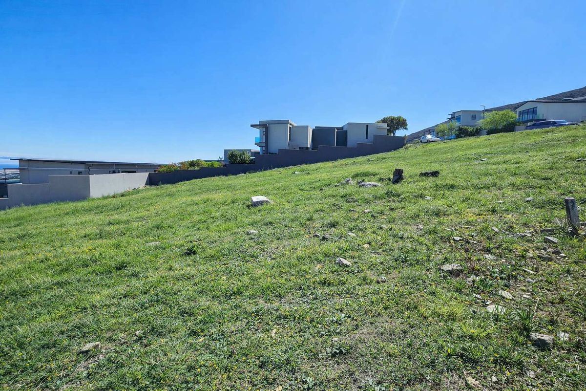 Wake Up to Table Mountain — Where Your Dream Home Becomes Reality in Baronetcy Estate - Photo 3