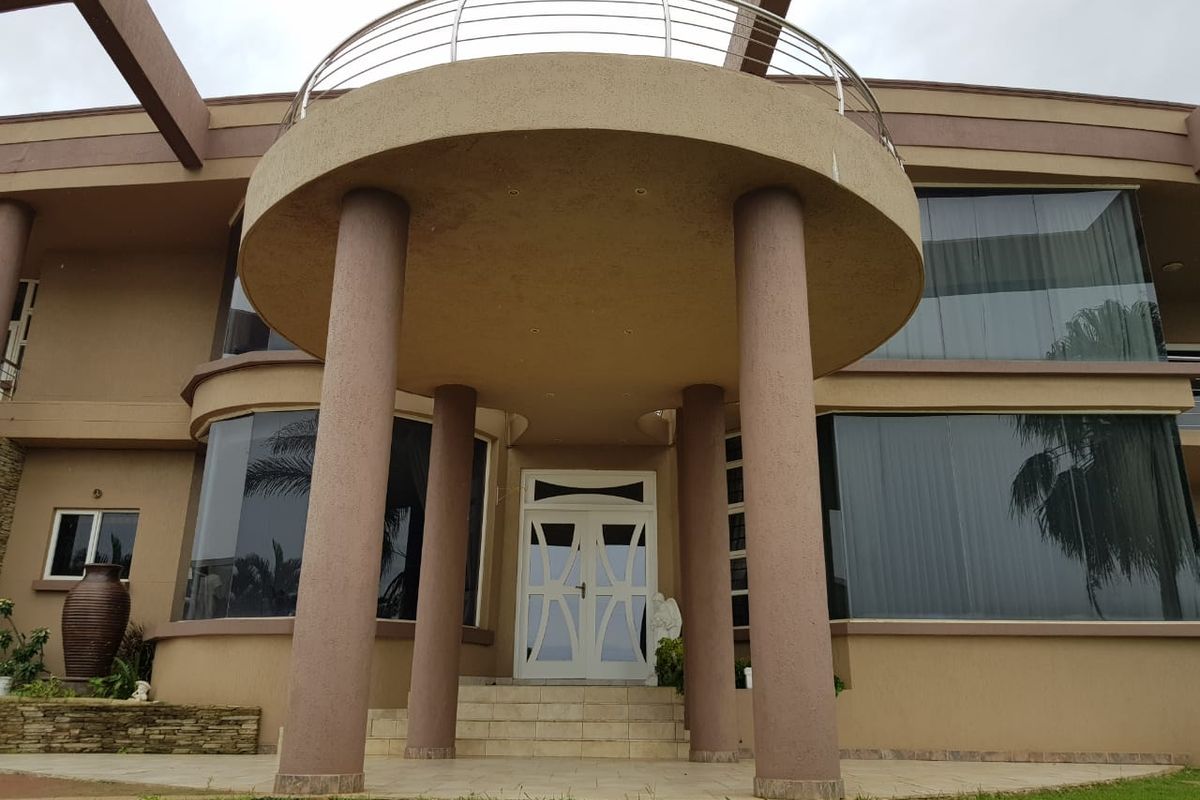 Hendra Estates - 5 Bedroom house for Sale!! - Photo 3