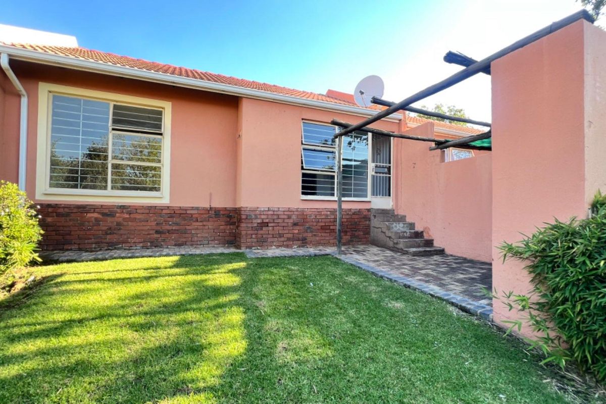 Rent-to-Own Serene Oasis with Manicured Garden Views" - Photo 2