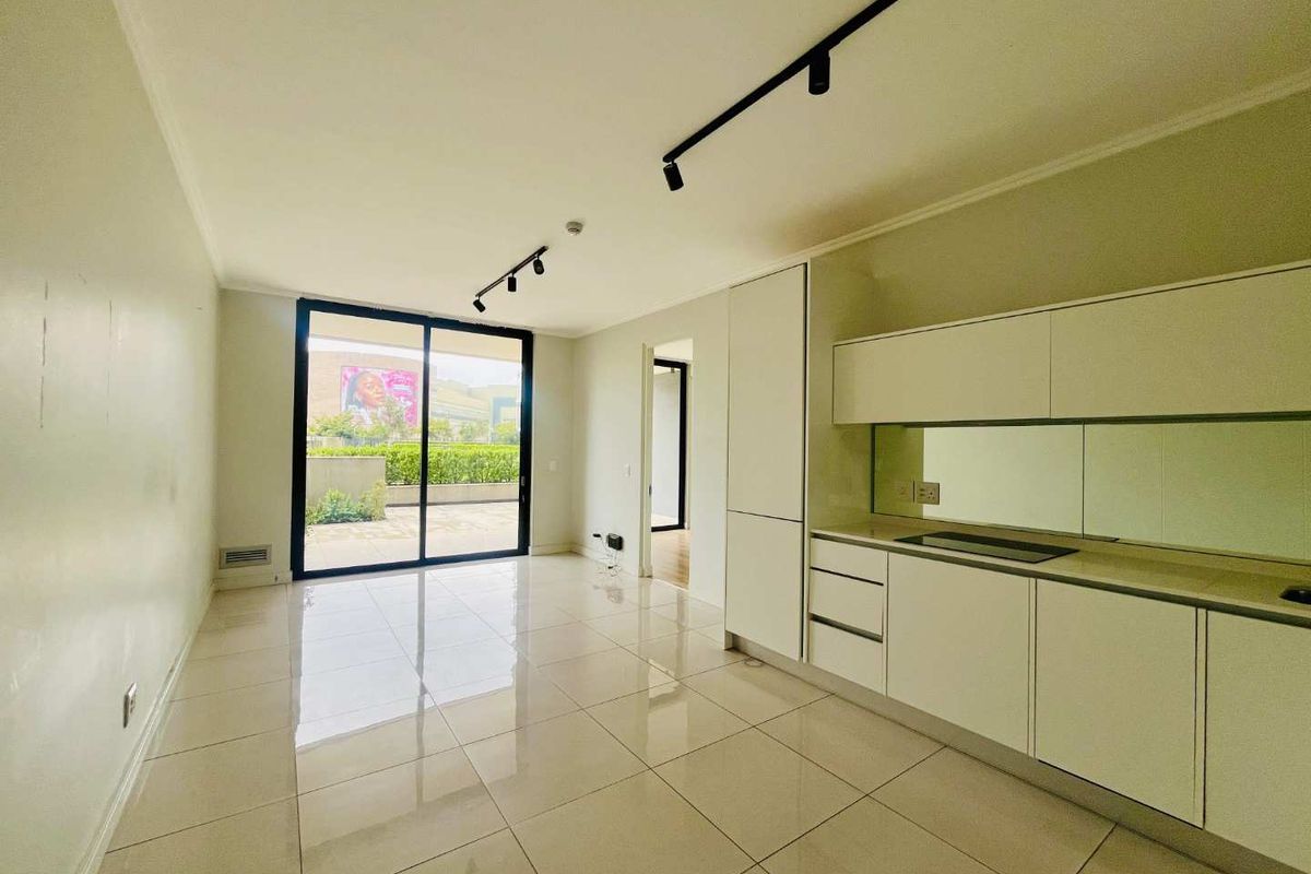 Luxury one bedroom , ground floor apartment for rent at Ellipse Waterfall - Photo 2