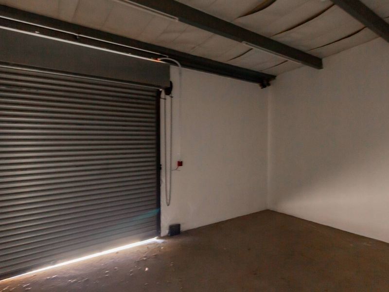 Commercial Property to Rent in Blackheath - Photo 6