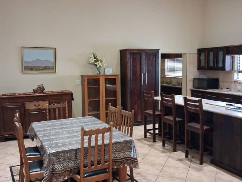 Designer Family Home of Space and Sophistication - Photo 2