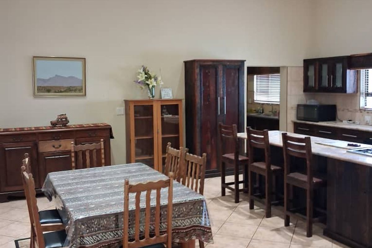 Designer Family Home of Space and Sophistication - Photo 2