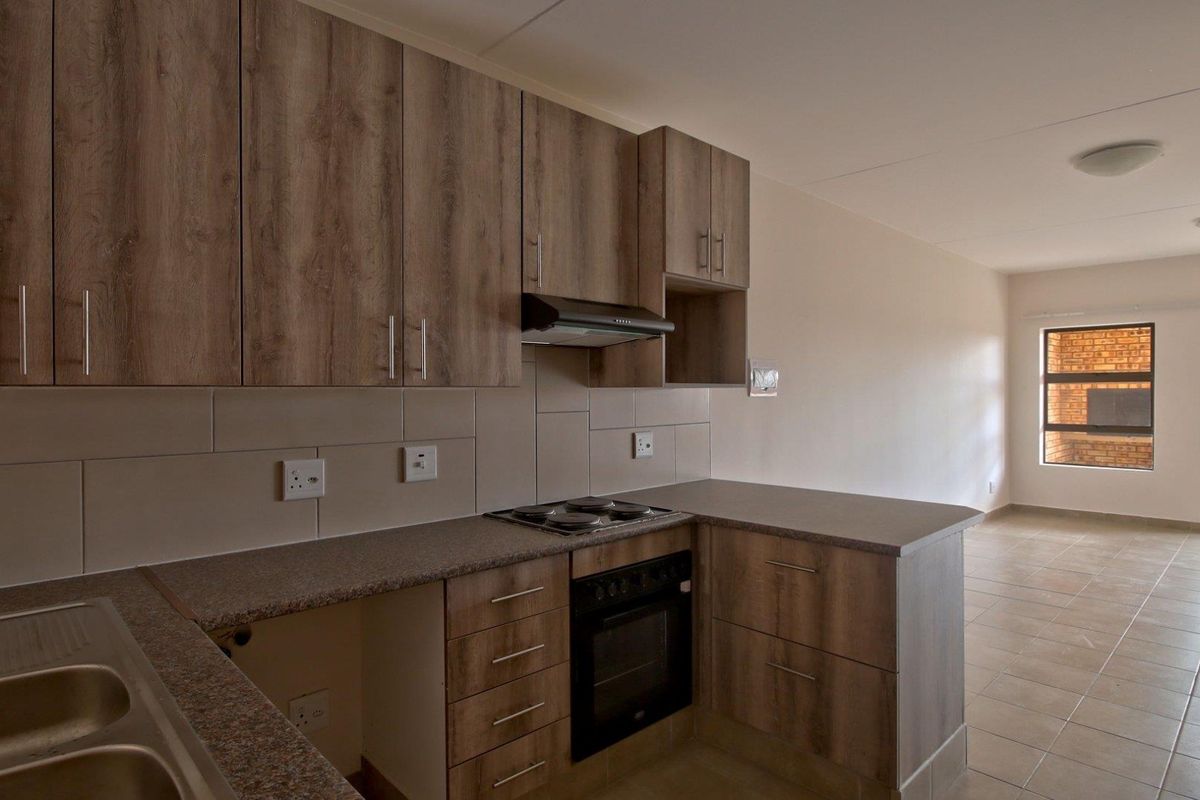 2Bed - Ground Floor Apartment - Photo 4