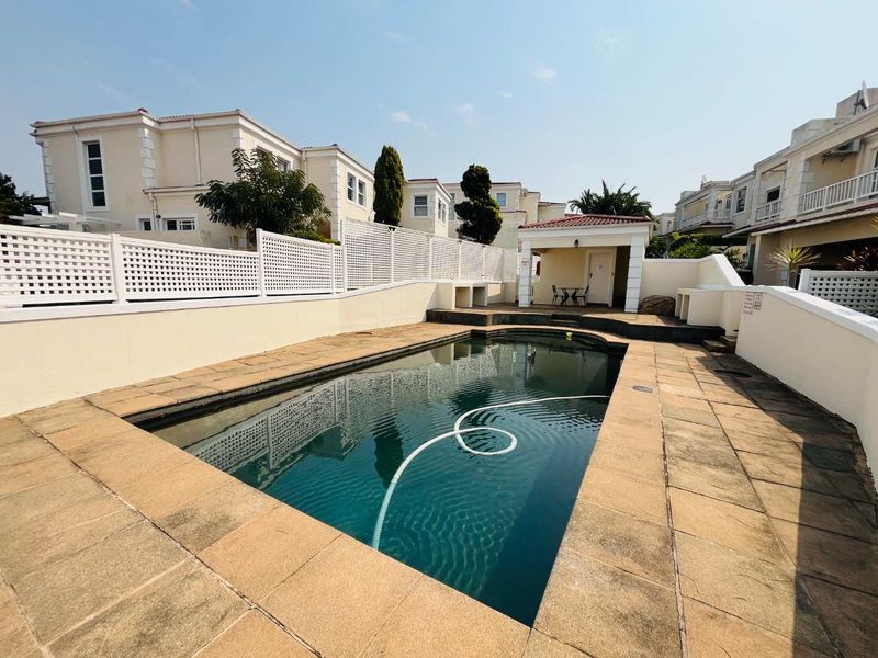 Spacious Family Townhouse with Private Garden in Ilala Ridge Estate - Photo 10