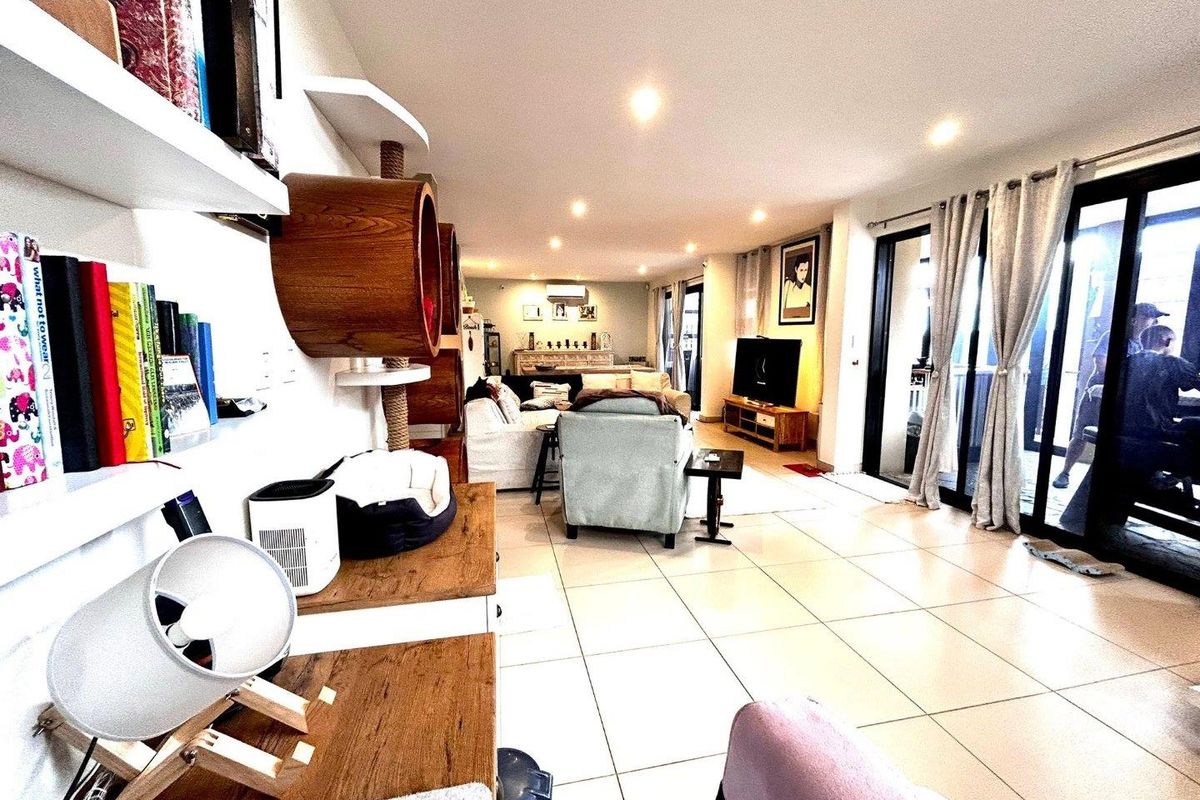 3 Bedroom House For Sale in Kleine Kuppe - Photo 5