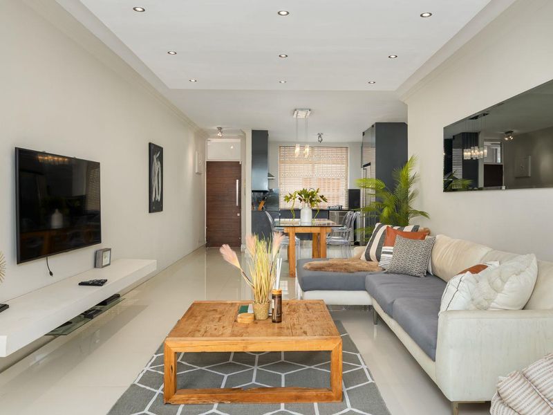 Beach Front Apartment - Photo 1