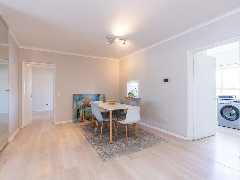 Spacious 3 bedroom Sea Point - Photo 4