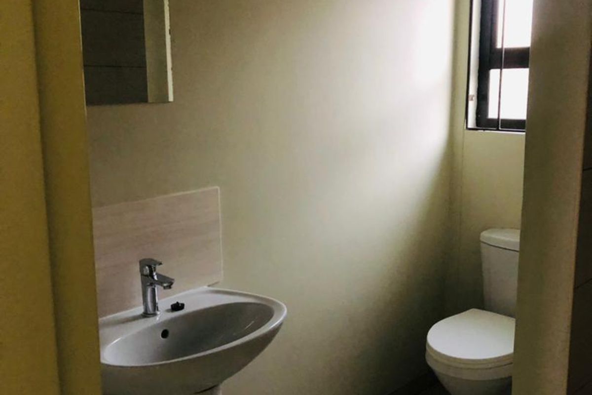 Beautiful Freestanding House For Sale in Ekuku, Oshakati - Photo 4