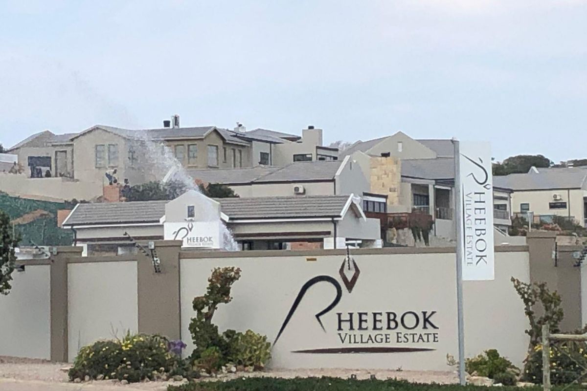 Nature Lover's Haven: Private Reserve & Wildlife at Your Doorstep - Photo 3