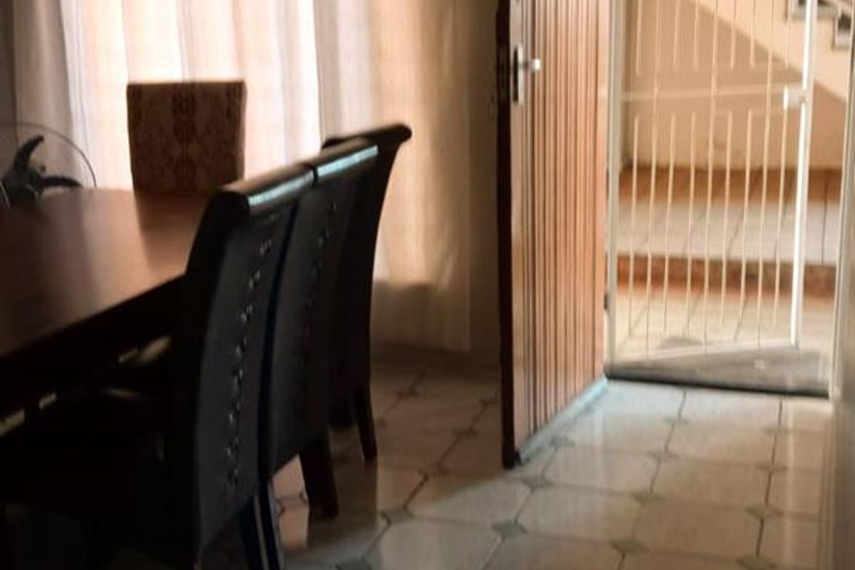 2 Bedroom Apartment In Edleen Ext 1 Kempton Park - Photo 5