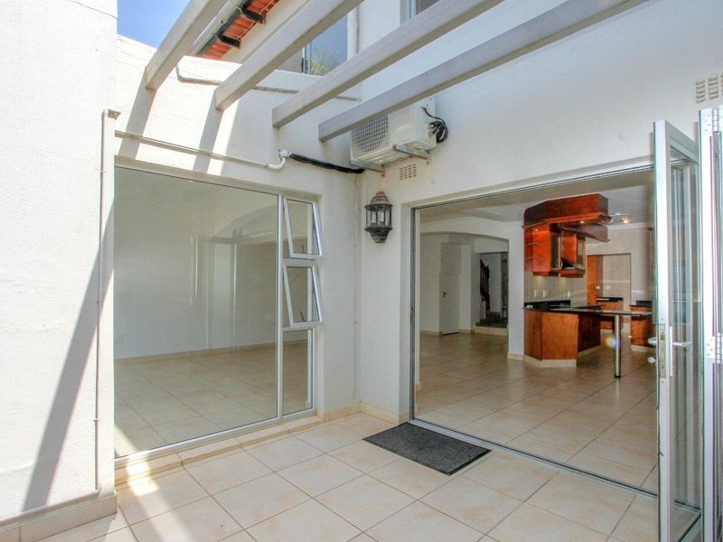Beachfront Bliss Awaits - Photo 7