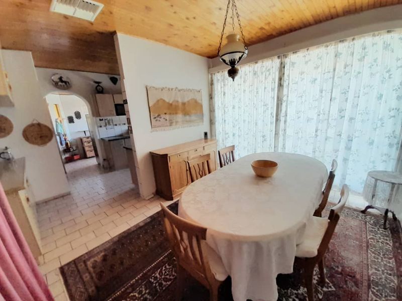 For Sale: Eros - Photo 6