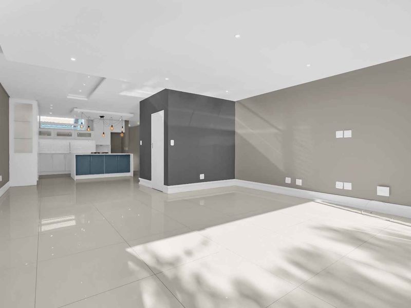 2.5 BEDROOM TOWNHOUSE FOR SALE IN BRYANSTON - Photo 4