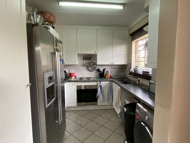 2 Bedroom Townhouse for sale in Highveld. - Photo 5