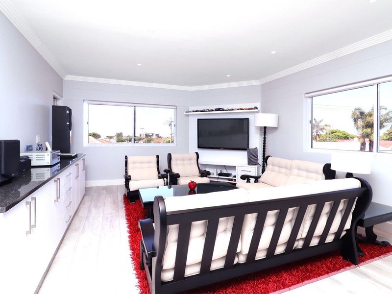 Hidden Gem in Oakdale- Newly renovated apartment - Photo 6