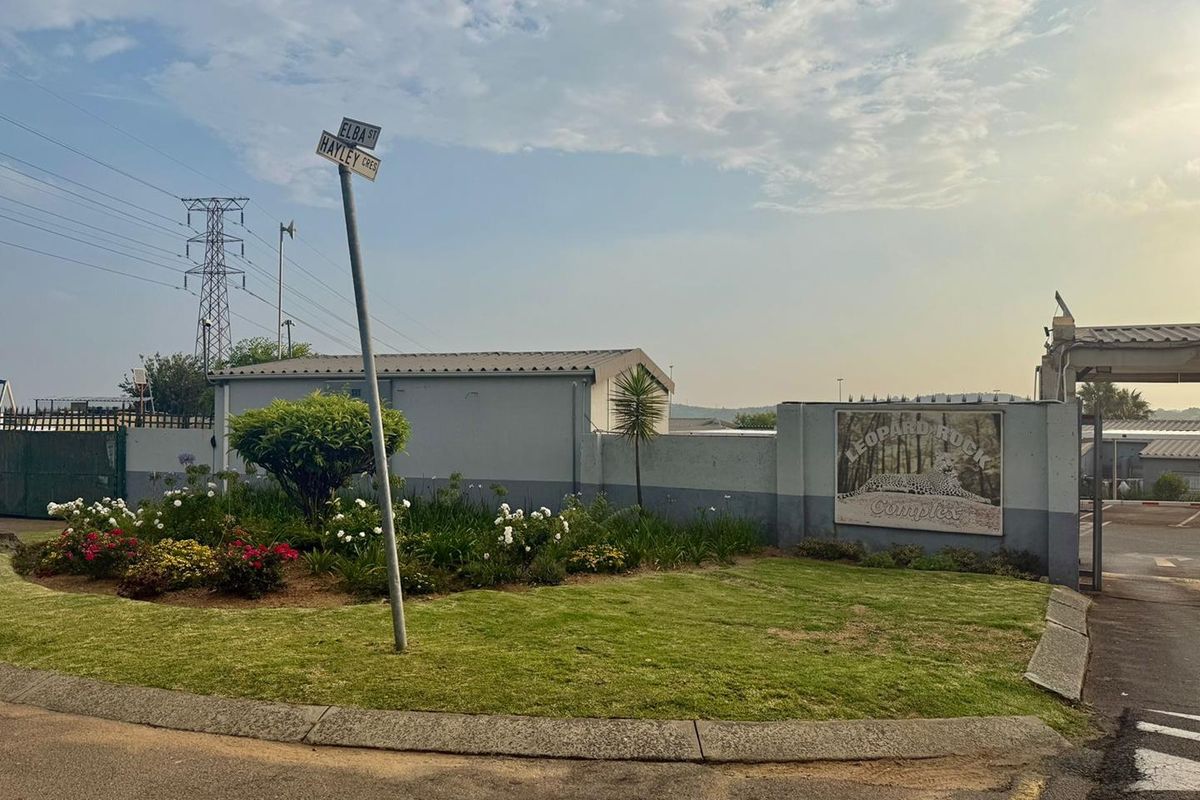 Ideally Positioned Home - Photo 2