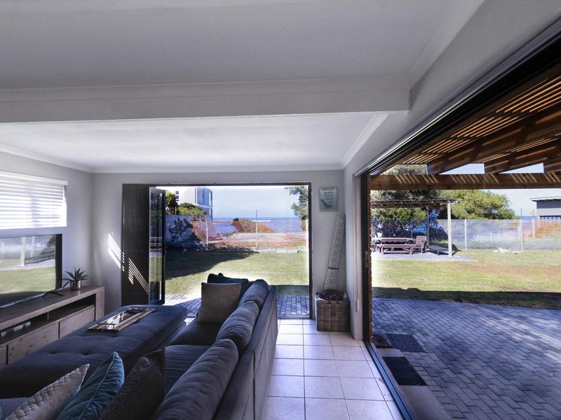 This Is What Coastal Living Was Always Meant to Feel Like! - Photo 4