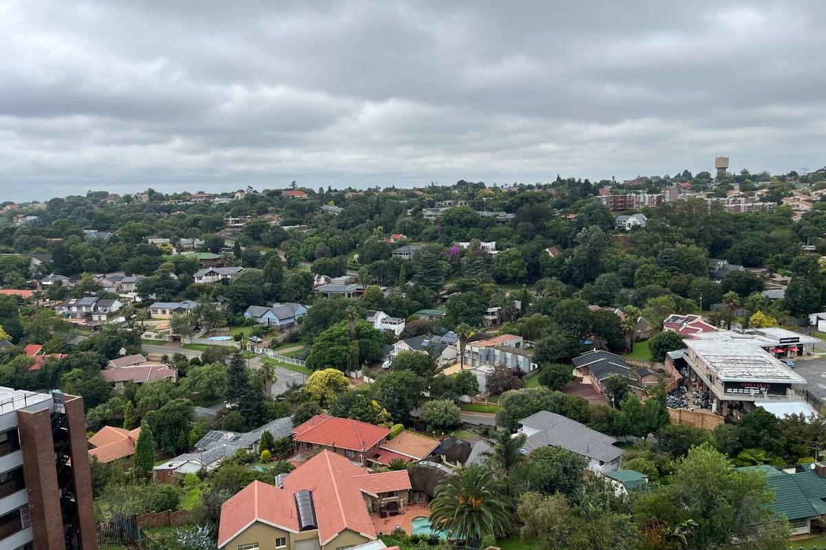 Refurbished Kitchen, 2 bed 2 bath - Photo 2