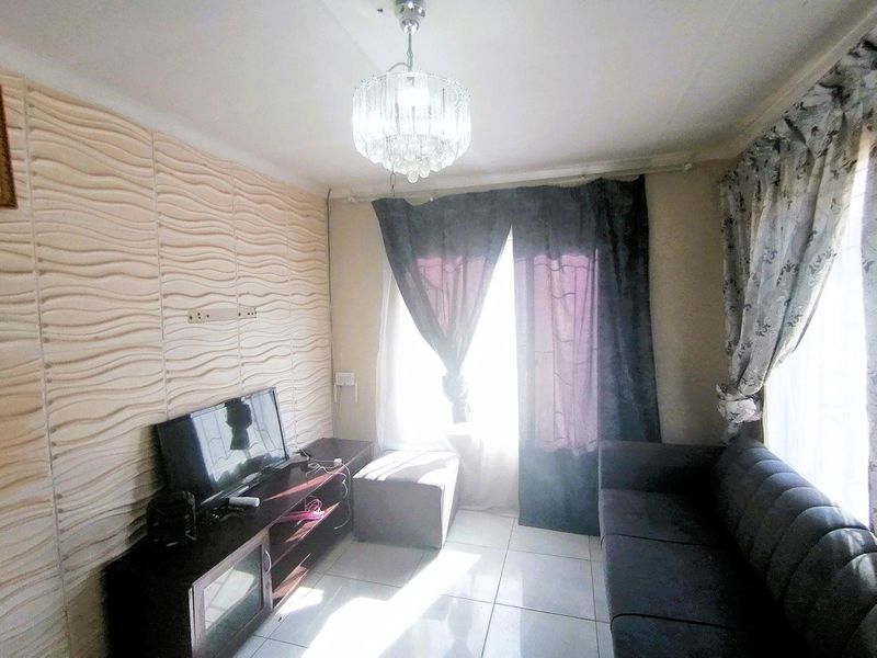 3-Bedroom Family Home for Sale - Photo 6
