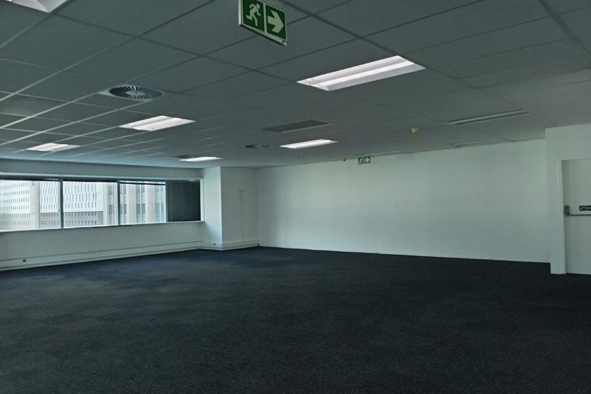 Prime 450sqm Office to let : Backup Power & Water Included - Photo 3