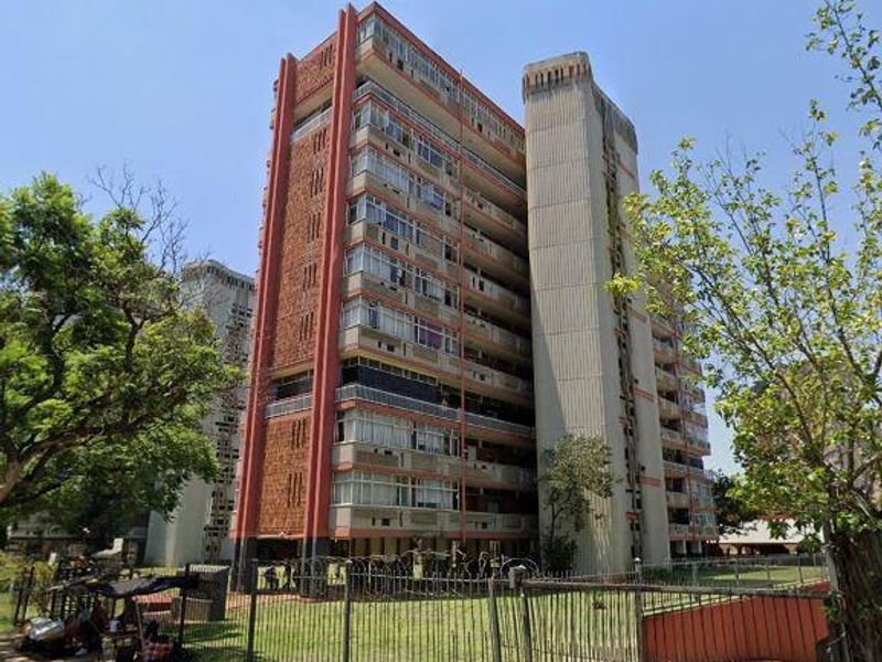 Spacious 1 Bedroom Apartment Available for Rent - Photo 1