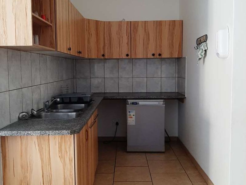 4BEDROOM HOUSE ( BOTH EN-SUITE). - Photo 5