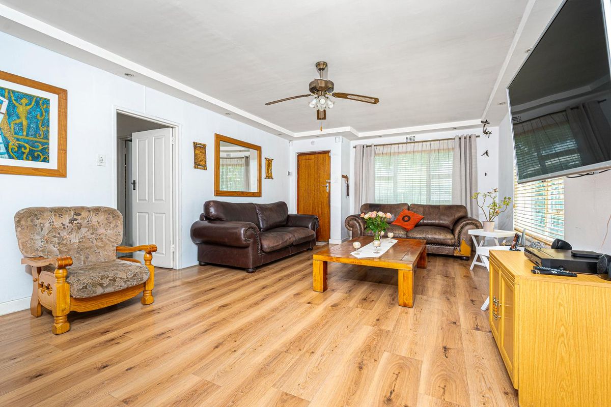 Comfortable 3 bedroomed home in Ottery - Photo 5