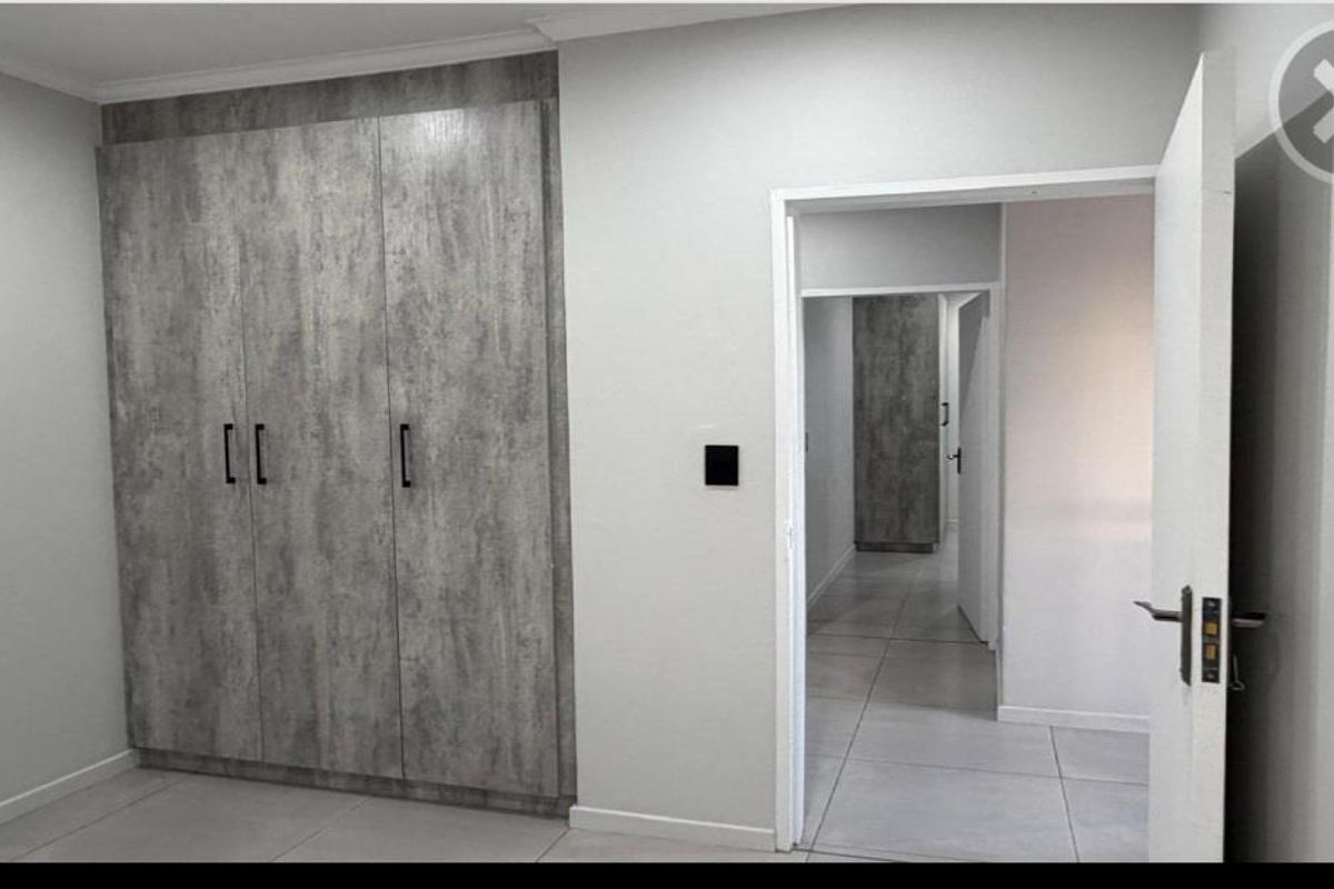 Your beautiful home in the heart of Lakefield Estate - Photo 2