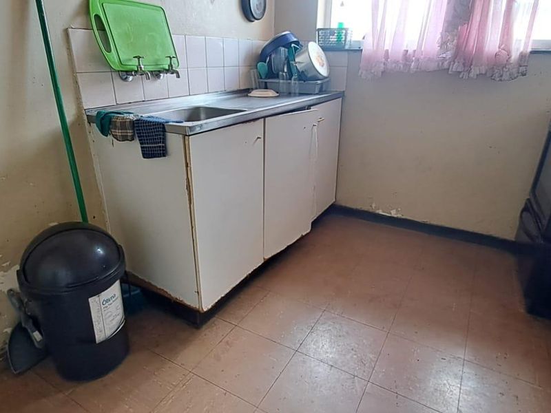 For Sale: 3-Bedroom Unit – Bargain Opportunity with First-Time Buyer Assistance! - Photo 2