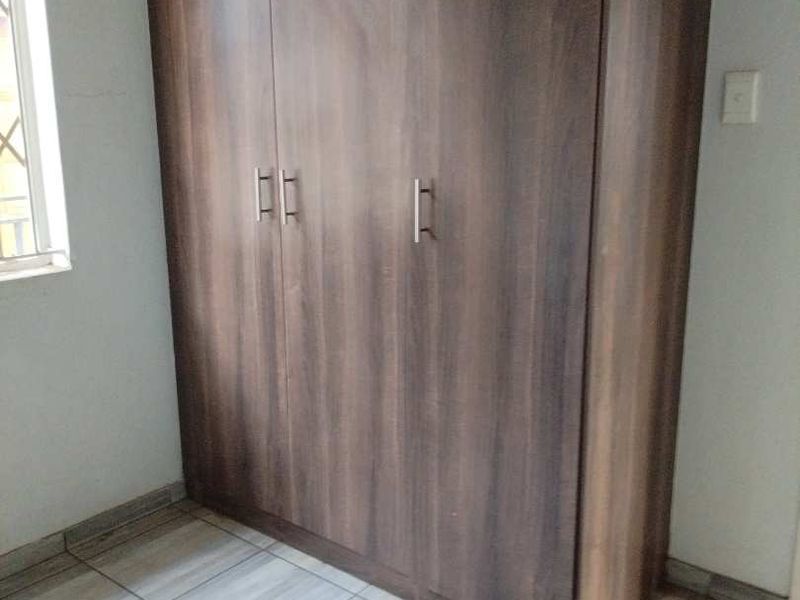 2 Bedrooms apartment for sale in Eloff Square - Photo 10