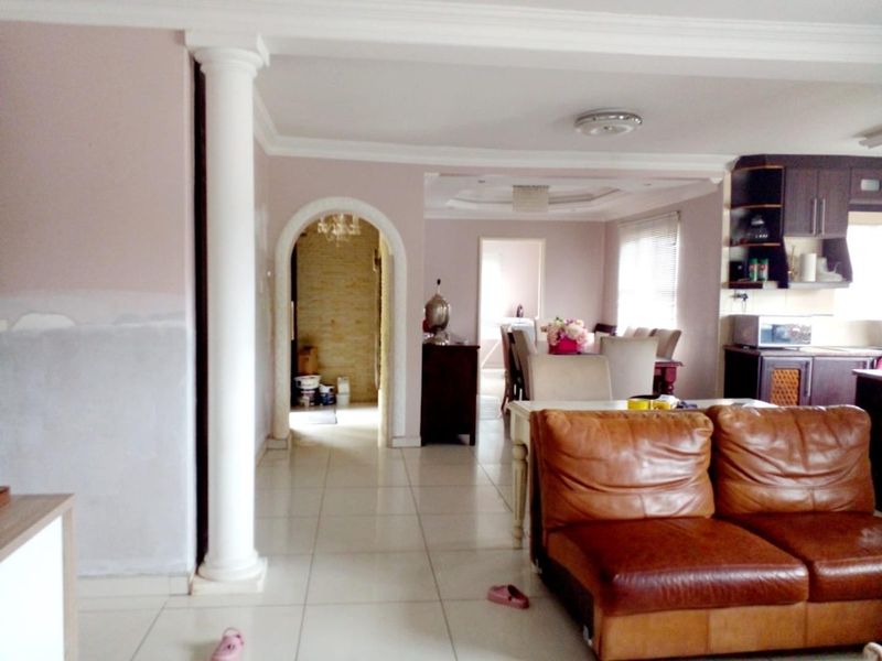 4 Bedroom House to let in Malvern - Photo 3
