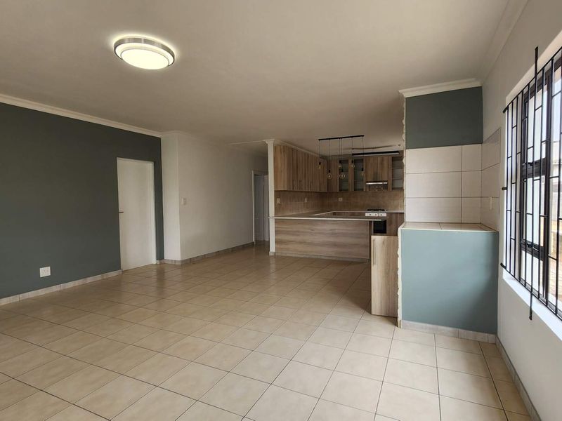 FRESHLY RENOVATED AND READY TO MOVE IN. - Photo 5