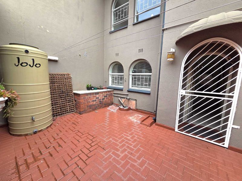 Secure living in the heart of Goedeburg! - Photo 5