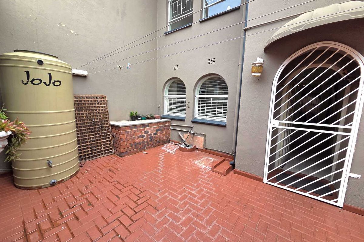 Secure living in the heart of Goedeburg! - Photo 5