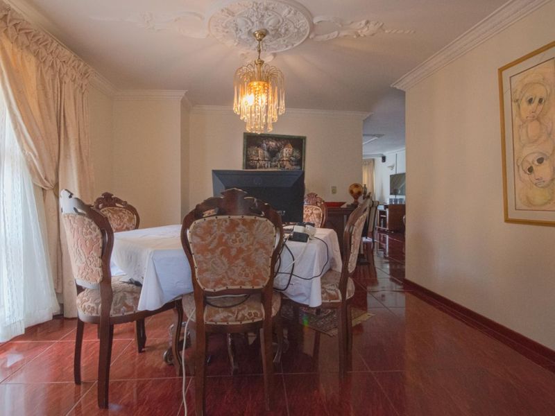 4 Bedroom house for Sale in Diepkloof Ext  - Selling Price is Negotiable - Photo 8