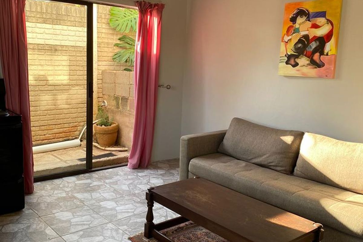 FOR RENT  |  Waterfall  |  1 Bedroom Garden Cottage - Photo 2