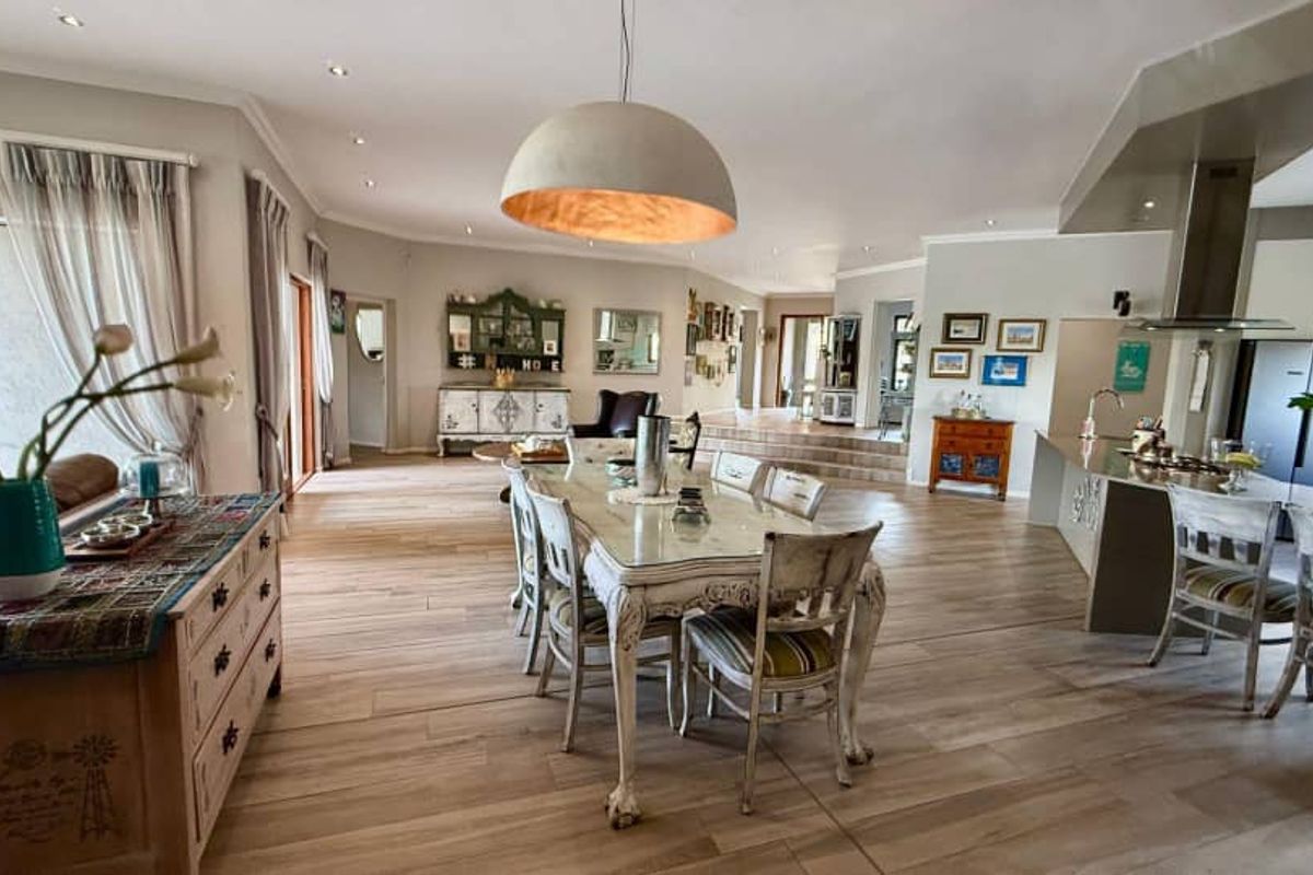 4 Bedroom House For Sale in Finkenstein - Photo 3