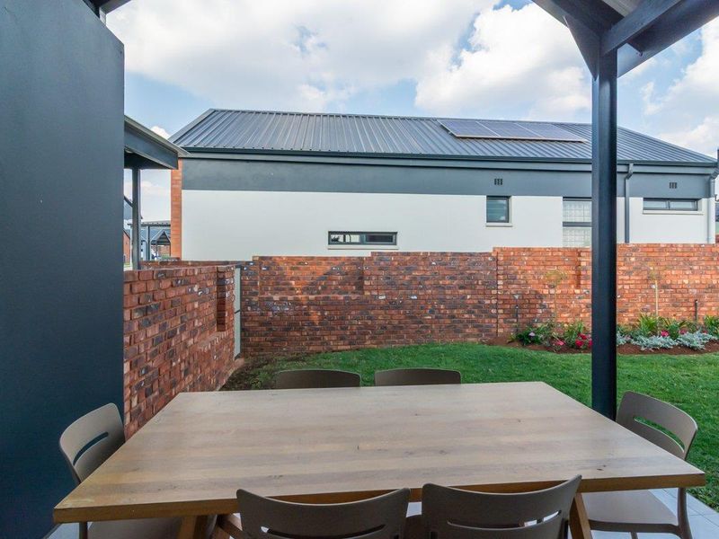 Spacious 4-bedroom single-storey family Home for sale in Baltimore Estate, Northriding - Photo 4