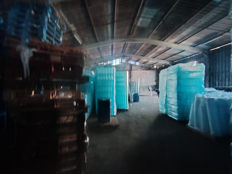 Warehouse to let in Greyvillle, Berea - Photo 2