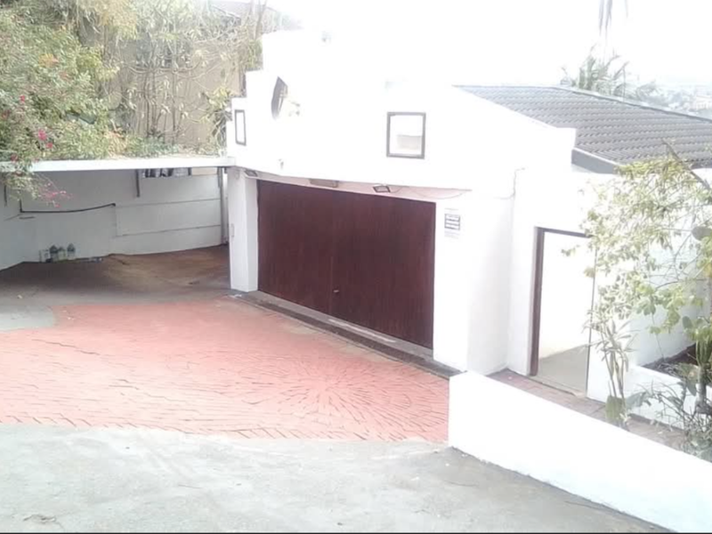 Beautiful Family Home Verulam - Photo 2