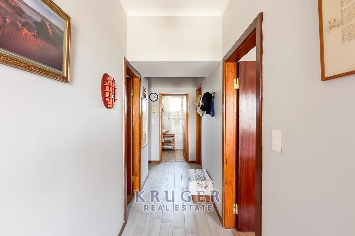 Still trying to make space in a home that feels too small? - Photo 2