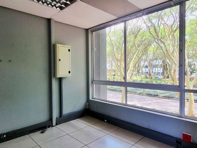 Commercial Space to Rent | Somerset Park - Value Rental, Fibre-Ready, Quick N2/M41 Access - Photo 3