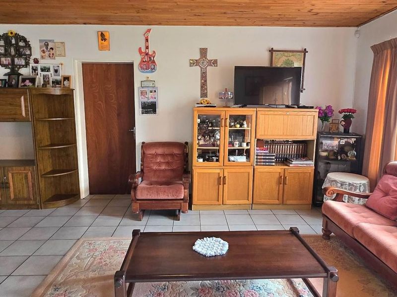 Fabulous in Franskraal - low-maintenance forever home! - Photo 6