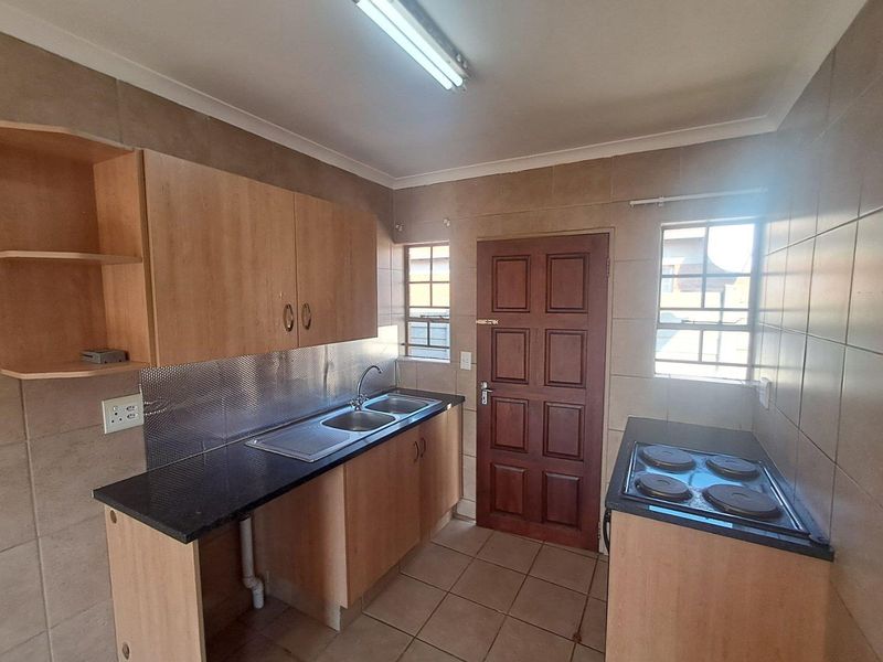 3 Bedroom House Not To Be Missed - Photo 3