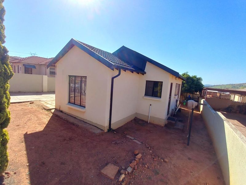 Three bedrooms house for sale - Photo 2