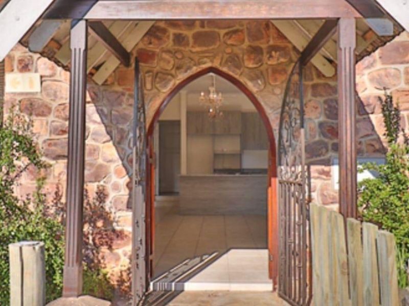 Falcon Crest Estate – Two-Bedroom Haven FOR SALE. - Photo 4